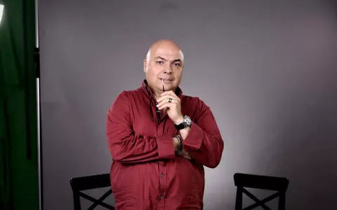 Cum arată și cum se simte Constantin Zamfirescu la 6 luni după operația de cancer. "Gogoașă" din serialul Trăsniții a revenit la muncă