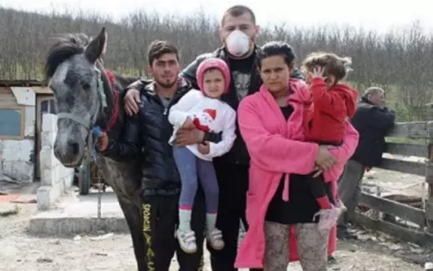 Reacția lui Cătălin Moroșanu după ce tânărul care a mers călare la maternitate a vândut casa primită gratis:  "Nu s-a dus nici la muncă"