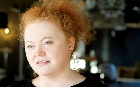 Cum arată Narcisa Suciu la 10 ani după ce a plecat din România. Artista locuiește în Finlanda și are o fiică superbă