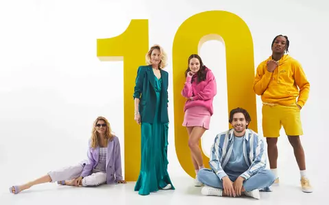 (P) Retailerul de fashion online ANSWEAR aniversează 10 ani de la lansarea pe piața europeană