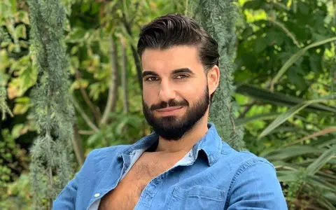 Cu ce s-a ocupat Burlacul Andi Constantin, înainte de a deveni cunoscut: "Munceam 12 ore pe zi, am spălat și podele"/ EXCLUSIV