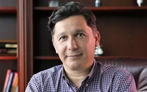 Cine este Iulian Porst, de la Șef Sub Acoperire. E proprietar al unui lanț de pizzerii