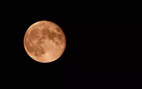Zodiile afectate de Superluna sângerie din 26 mai