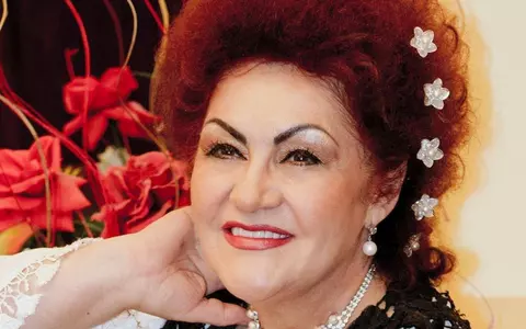 Elena Merișoreanu se operează de urgență: „Are bila încărcată cu pietre”