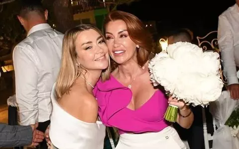 Raluca de la Bambi a prins buchetul la nunta surorii sale, Denisa: "Mi-aș dori să mă mărit și eu, în Italia"