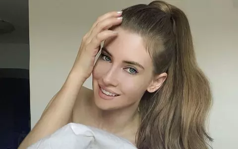 Iulia Albu a criticat-o dur pe Anda Adam: "Imaginea este vulgară. Exagerează cu..."