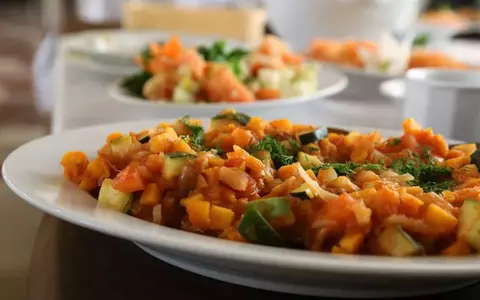 Rețetă de ghiveci de legume cu carne. Preparat delicios