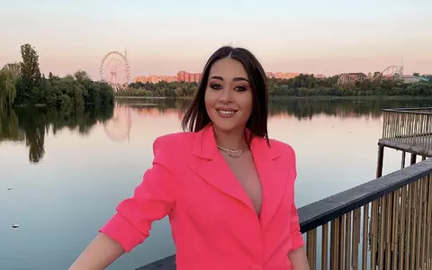 Bat clopote de nuntă! Nicole Cherry, primele imagini cu rochia de mireasă