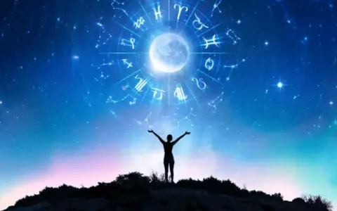 Horoscop 25 iulie 2021. Zodiile care au noroc în dragoste