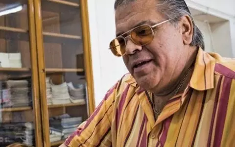 Imagini de la înmormântarea lui Florin Condurățeanu. Ce obiect special a pus familia în sicriu