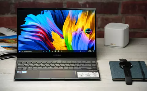 (P) Laptopurile ASUS OLED îți oferă imagini portabile mai bune ca pe televizorul de acasă
