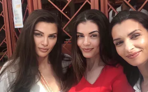 Cum arată Alina, sora mai mare a Monicăi și a Ramonei Gabor. S-au reunit în Dubai