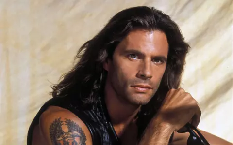 Lorenzo Lamas se însoară a șasea oară! Cum arată actorul din Renegatul, la 63 de ani