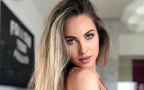 Cine este Otniela de la Bravo, ai stil! A stârnit pasiuni în showbiz