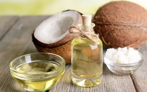 Ulei de cocos - beneficii pentru păr, ten și corp. Rețete de măști