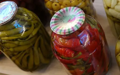 Rețetă de ardei iute murat. Simplu și delicios!