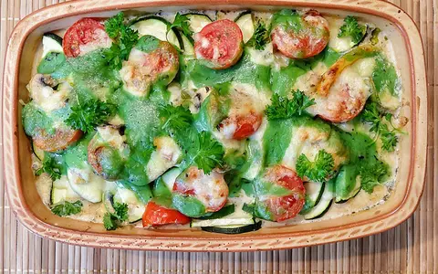 Rețetă de dovlecei gratinați. Preparat simplu și foarte gustos