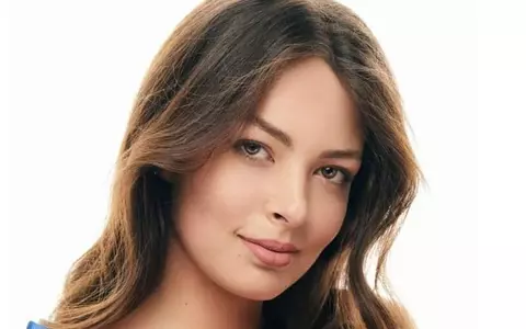 Cine este Carmina Olimpia Cotfas, Miss Universe România 2021. Face modelling de la 14 ani