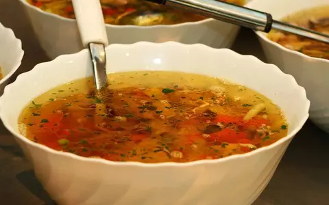 Rețetă de ciorbă de dovlecei țărănească. Ușor de preparat!