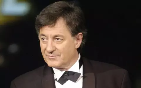 Zeci de coroane și lumânări aprinse la mormântul lui Ion Caramitru. Actorul este înmormântat azi