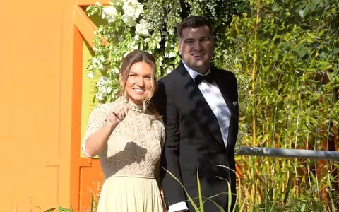 Cătălin Botezatu, despre ținutele purtate de Simona Halep și Toni Iuruc la cununia civilă: "Dacă ea a ales o rochie simplă, el putea să..." / EXCLUSIV