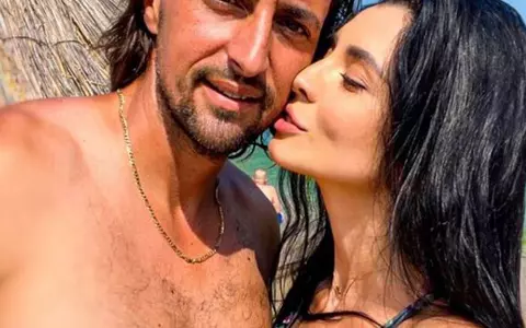 Bebelușa Cristina și actorul Denis Ștefan, părinți pentru a doua oară. Prima imagine cu fetița