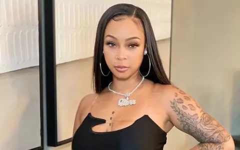 Influencerița Miss Mercedes Morr, găsită moartă în apartamentul ei. Poliția crede că este vorba de o crimă