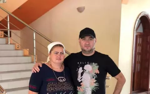 Leo de la Strehaia și mama lui, condamnați la închisoare cu executare. Ce pedeapsă au primit
