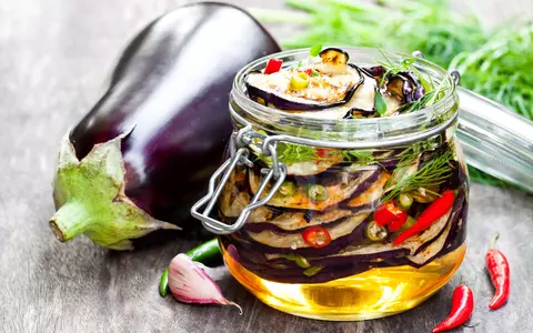 Rețetă de vinete marinate pentru iarnă. Un deliciu!