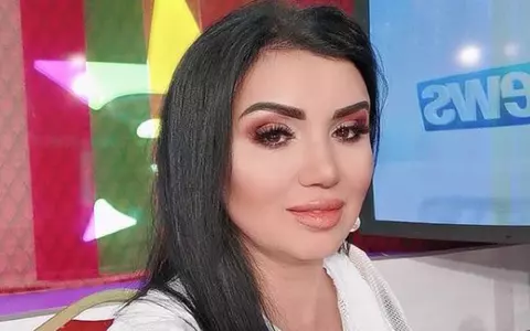 Adriana Bahmuțeanu a apărut cu masca de oxigen pe față și și-a îngrijorat fanii: „Fac un tratament”