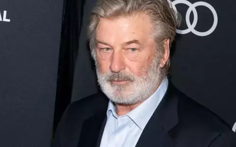 Alec Baldwin a împușcat accidental două persoane pe platoul de filmare. Una dintre ele a murit
