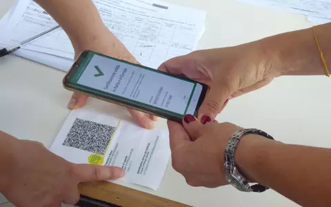 Certificatul verde pentru angajați, respins de Senat. Camera Deputaților va lua decizia finală