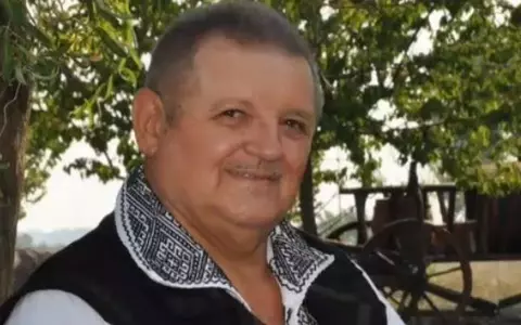 A murit interpretul de muzică populară Petrică Moise, după ce s-a infectat cu COVID-19