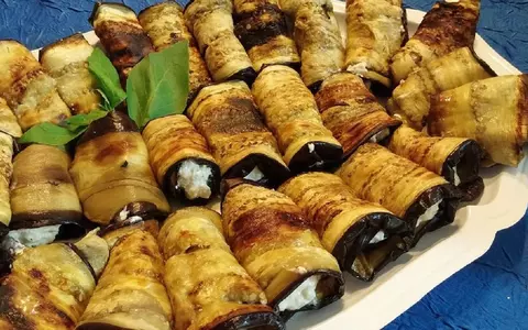 Rețetă de pachețele de vinete. Ușor de gătit!