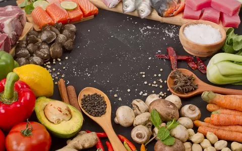 Câte calorii ar trebui să consumi pe zi