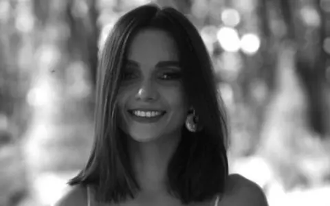 Laura Boghiu de la Visuri la Cheie s-a căsătorit în secret, la Paris: „A fost o nuntă mai atipică”