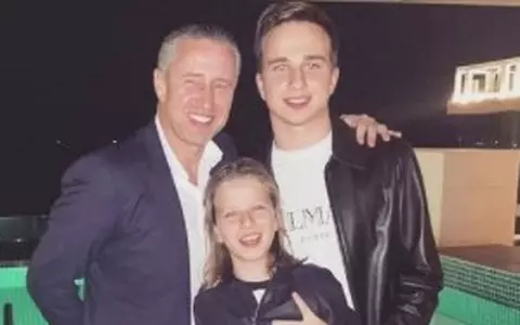 Laurențiu Reghecampf și-a vizitat fiul când Anamaria Prodan se afla în Dubai: „Ne lipsește tuturor”