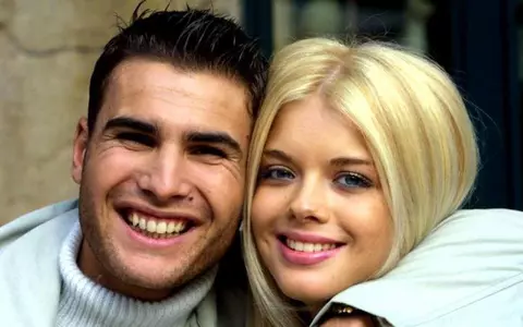 Adrian Mutu a spus, după 18 ani, de ce a divorțat de Alexandra Dinu: "Cred că la acea vârstă un băiat ar trebui..."
