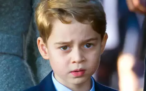 Prințul George este un copil obișnuit. Ce a mâncat de pe jos: "Un mic erou"