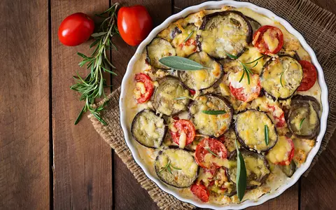 Rețetă de musaca de vinete cu carne și cartofi