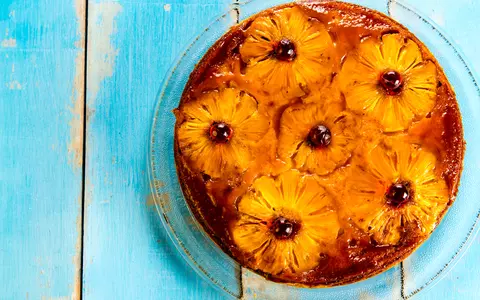 Rețetă tort de post cu ananas, cu doar 5 ingrediente