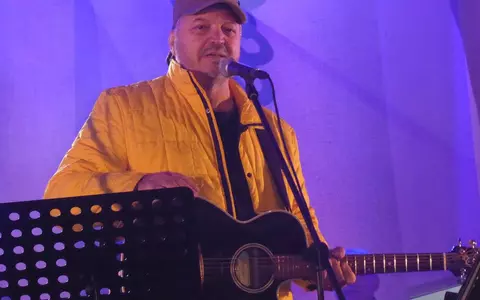 Sicriul cu trupul neînsuflețit al lui Victor Socaciu a fost depus la Sala Palatului