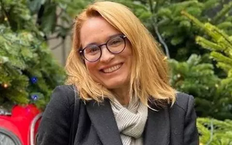 Cum arată socrii Andreei Esca. Vedeta de la ProTV i-a vizitat în Paris