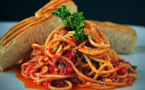 Rețetă spaghete cu ciuperci de post. Simplu și rapid!