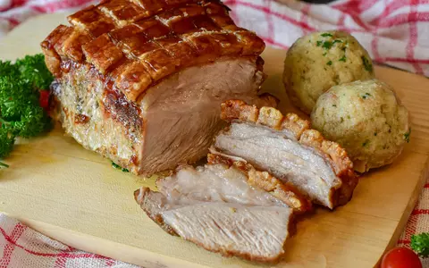 Masa de Crăciun. Cât este de sănătoasă carnea de porc și cum este bine să o consumăm