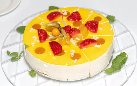 Rețetă de tort Diplomat. Desert ideal pentru toată familia