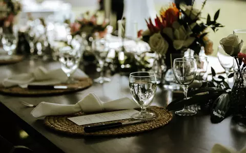 Organizarea zonei de dining într-un apartament mic: 5 secrete