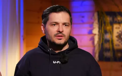 Liviu Vârciu și-a dat pantalonii jos și i-a arătat posteriorul lui Nea Marin, la TV: " Nu ai cum să arunci cu pietre..."