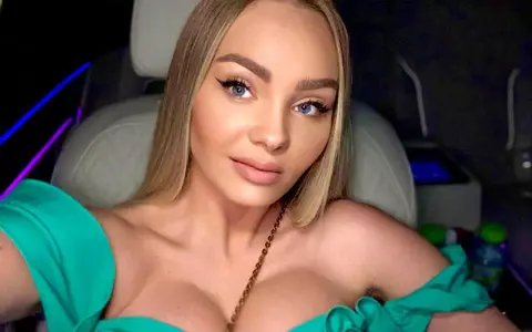 Ce operații estetice și-a făcut Maria Constantin. Arată diferit acum