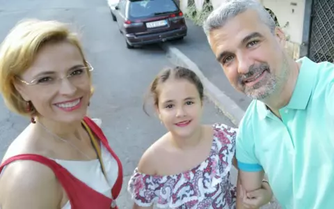 Cum reușesc Monica Davidescu și Aurelian Temișan să se împartă între carieră și viața de familie: „Avem programe foarte diferite”